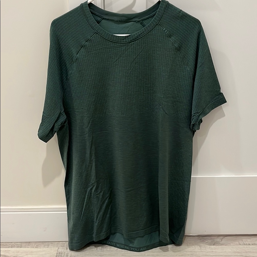 Lululemon Green Short Sleeve Tee